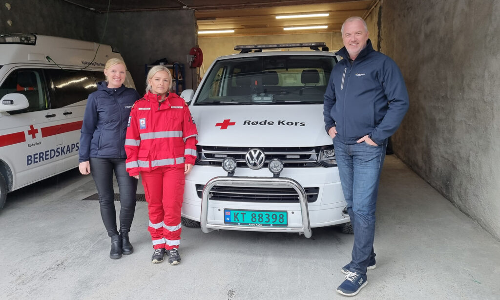 Røde Kors lite - Tinn Energi & Fiber Ansatte i TEF og leder av Rjukan og Tinn Røde Kors Hjelpekorps